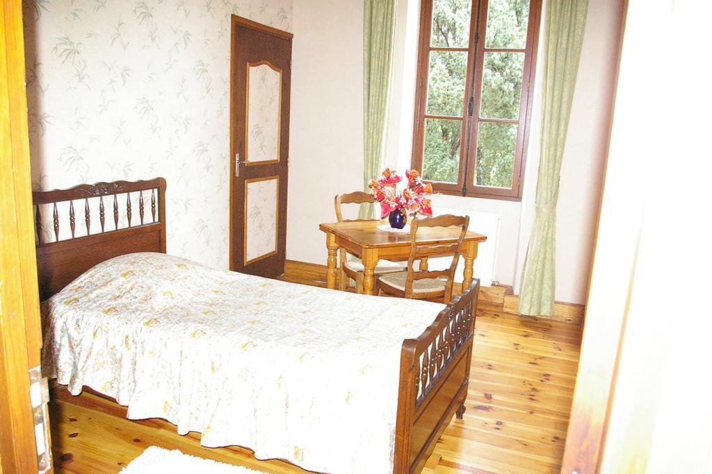 Chambres D'Hotes Du Maine Lalinde Room photo